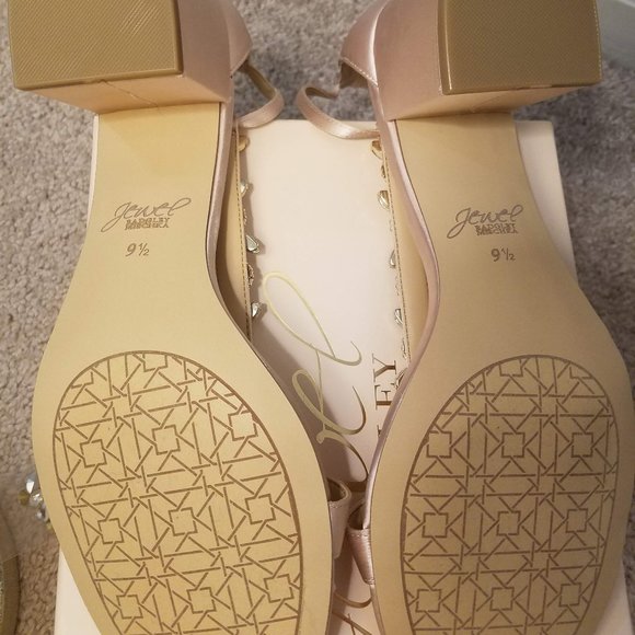 Jewel Badgley Mischka Gretchen Crystal Sandal 9.5 - Picture 8 of 9